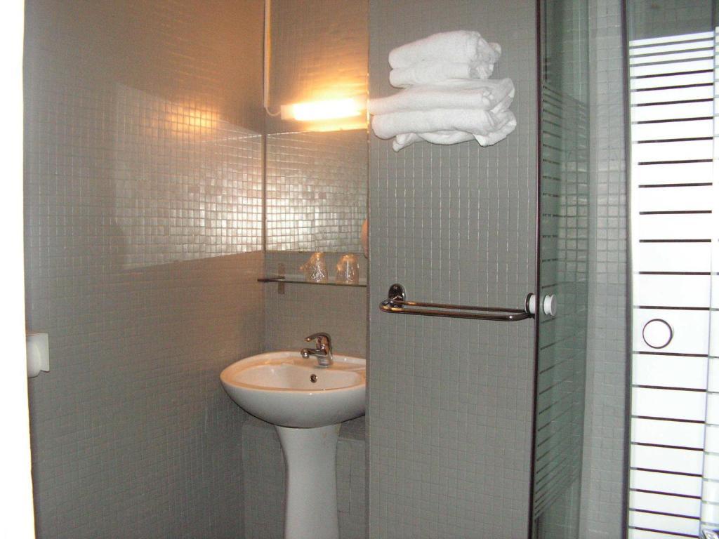 Le Cassiden Hotel Cassis Quarto foto